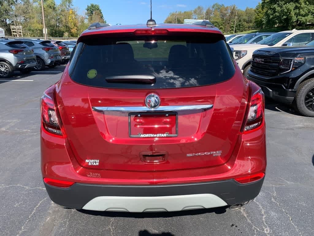 Certified 2022 Buick Encore Preferred AWD/4WD image 4