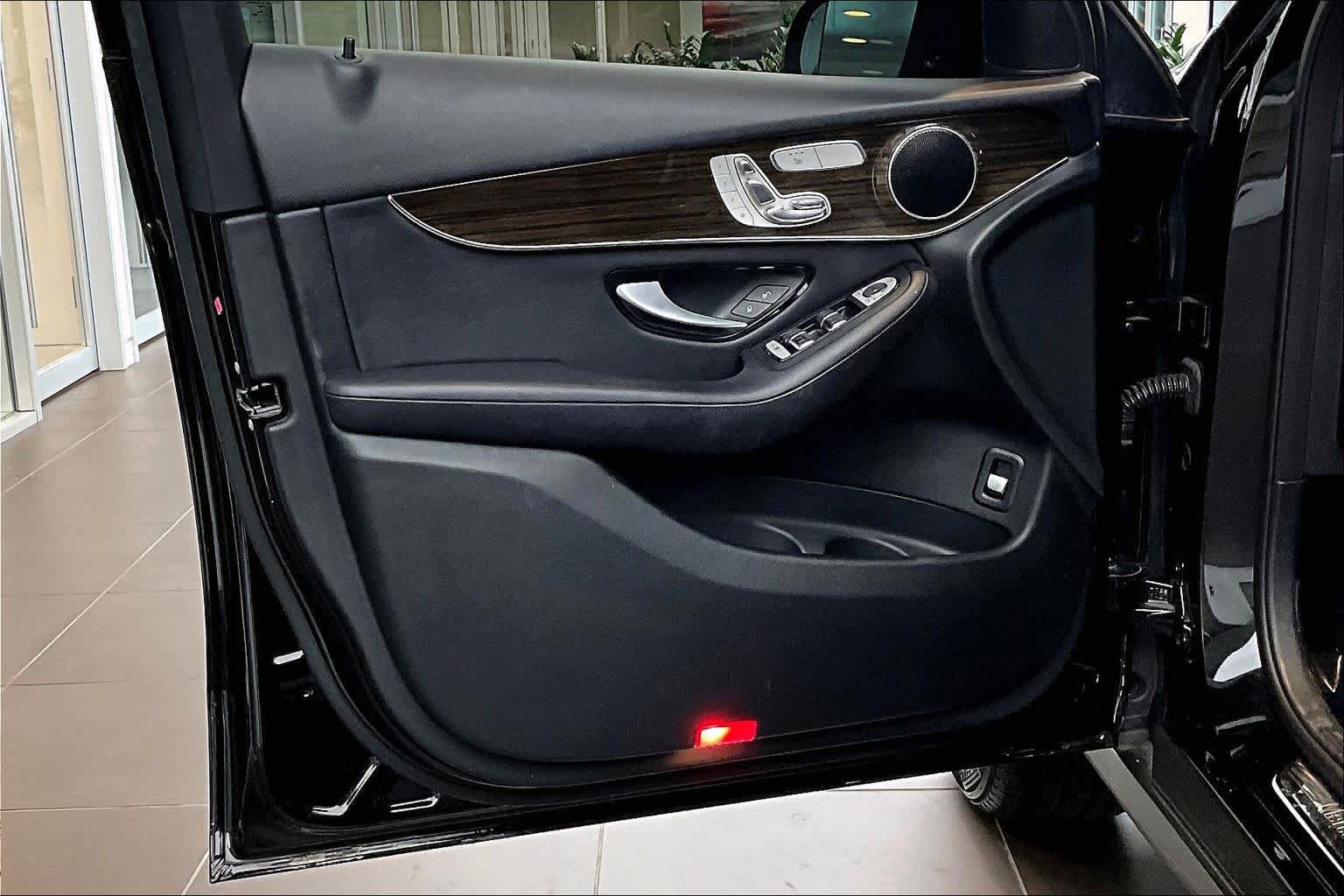 Used 2018 Mercedes-Benz GLC 300 image 22