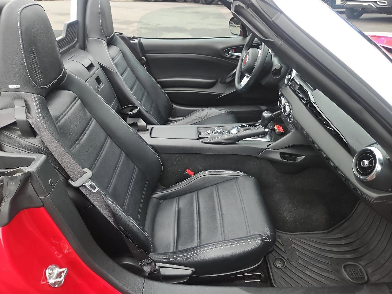 Used 2019 FIAT 124 Spider Lusso w/ Convenience Group image 33