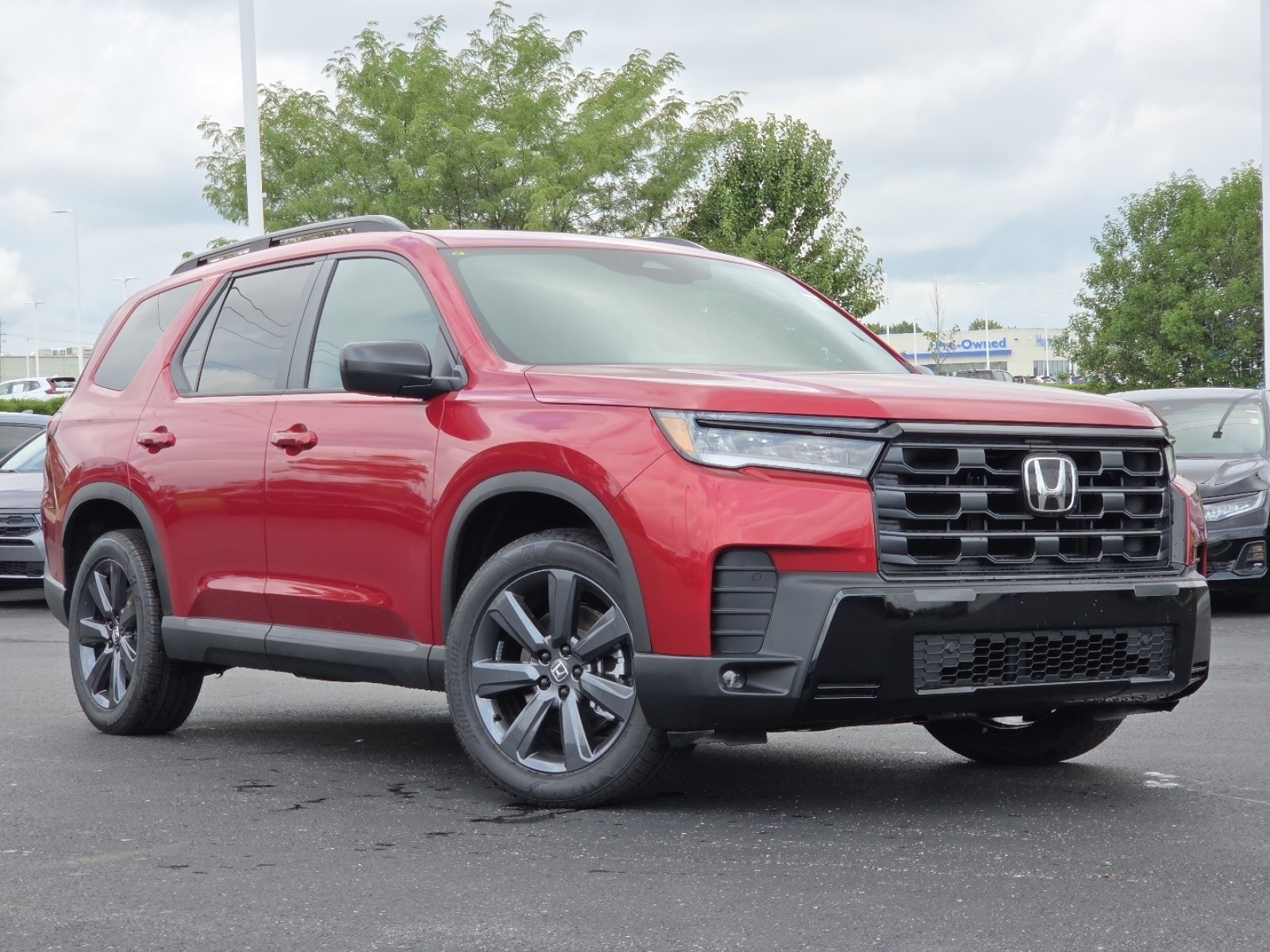 New 2026 Honda Pilot Sport image 2