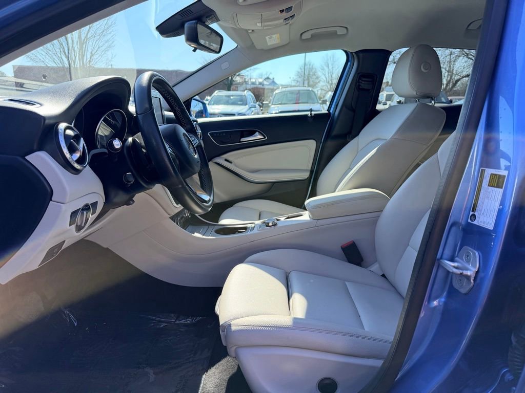 Used 2017 Mercedes-Benz GLA 250 4MATIC image 11