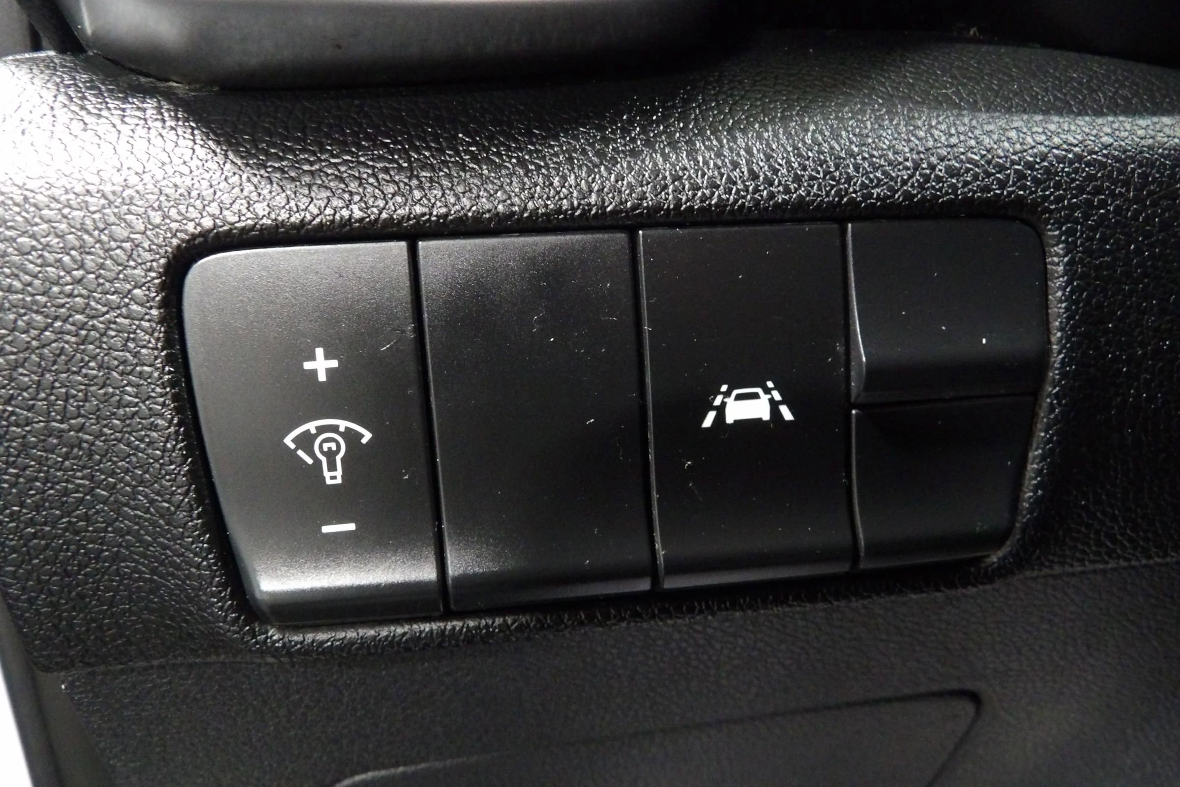 Used 2022 Kia Sportage LX image 18