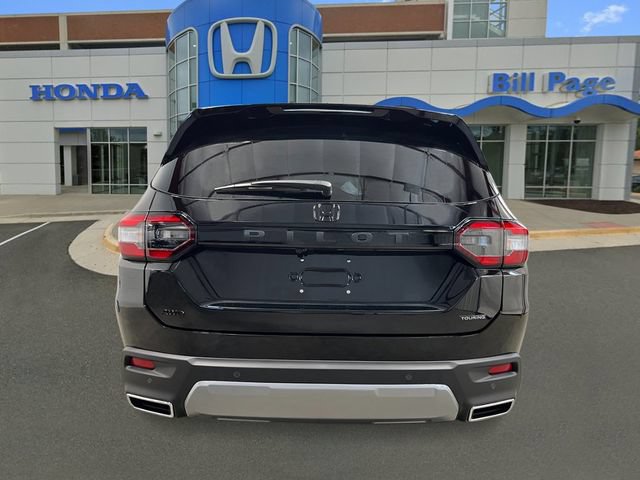 New 2026 Honda Pilot Touring image 4