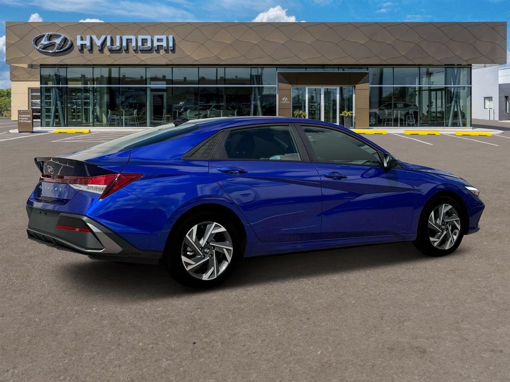 New 2025 Hyundai Elantra Sport FWD image 8