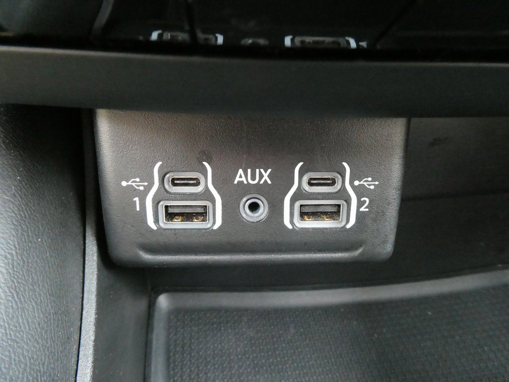 Used 2022 Dodge Durango SXT w/ Trailer Tow Group IV image 28