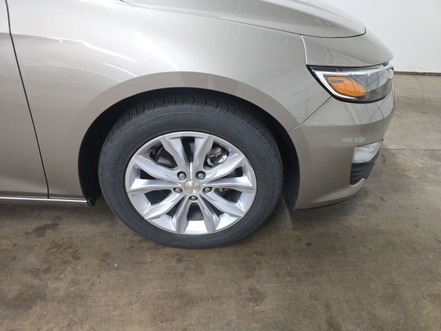 Used 2023 Chevrolet Malibu LT image 2