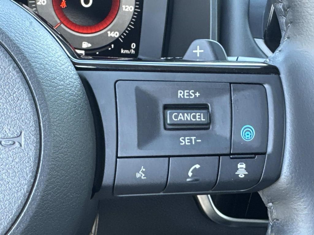 Used 2023 Nissan Rogue Platinum w/ Platinum Premium Package image 24