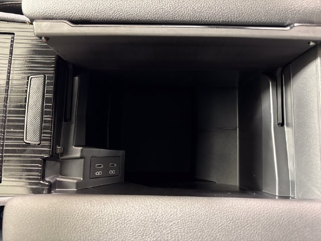 New 2026 Toyota Sienna XLE Woodland Edition AWD/4WD image 34