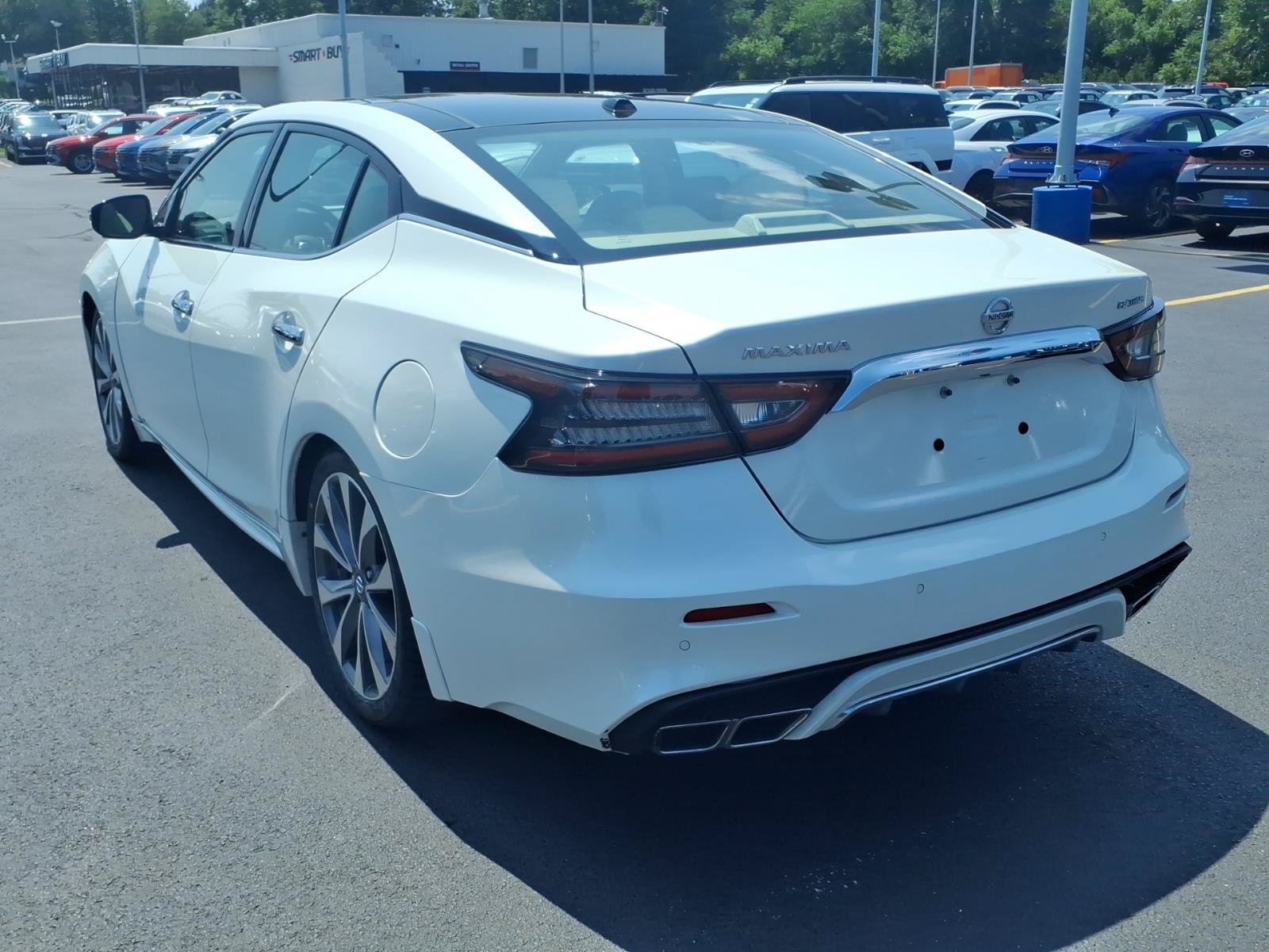 Used 2021 Nissan Maxima Platinum w/ Sport Mat Group FWD image 8