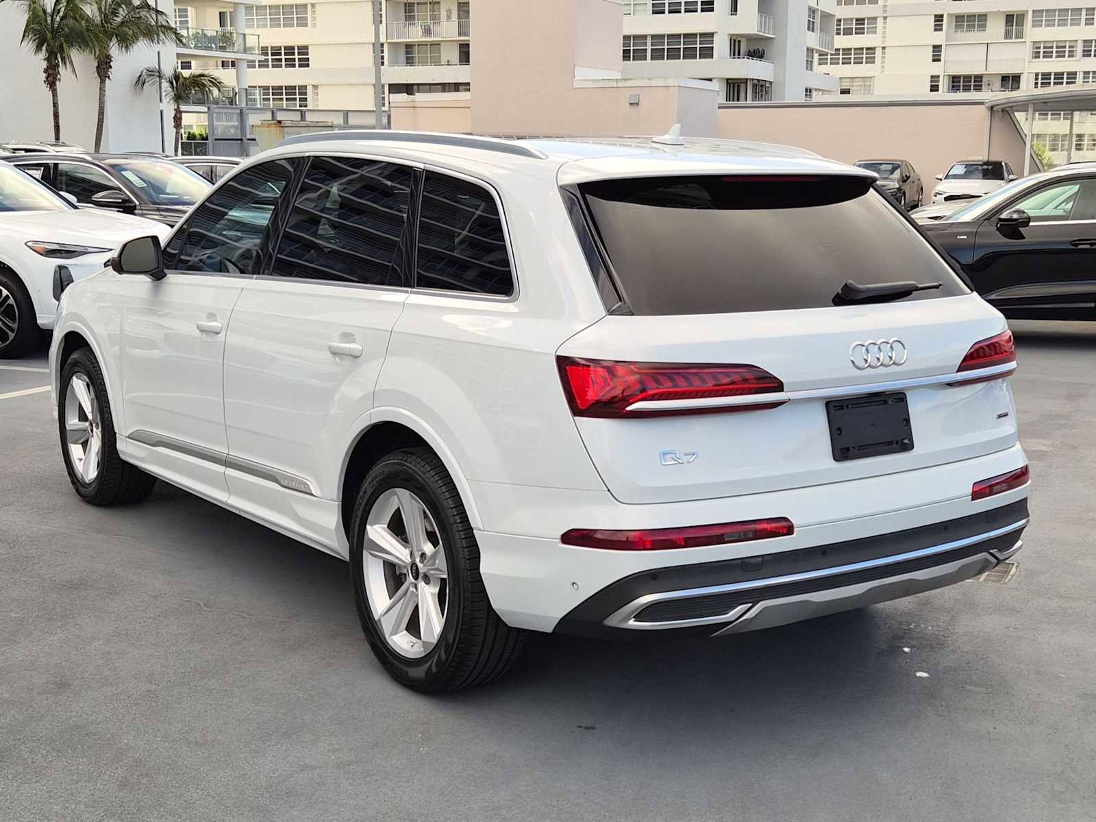 Certified 2023 Audi Q7 2.0T Premium Plus w/ Premium Plus Package AWD/4WD image 4