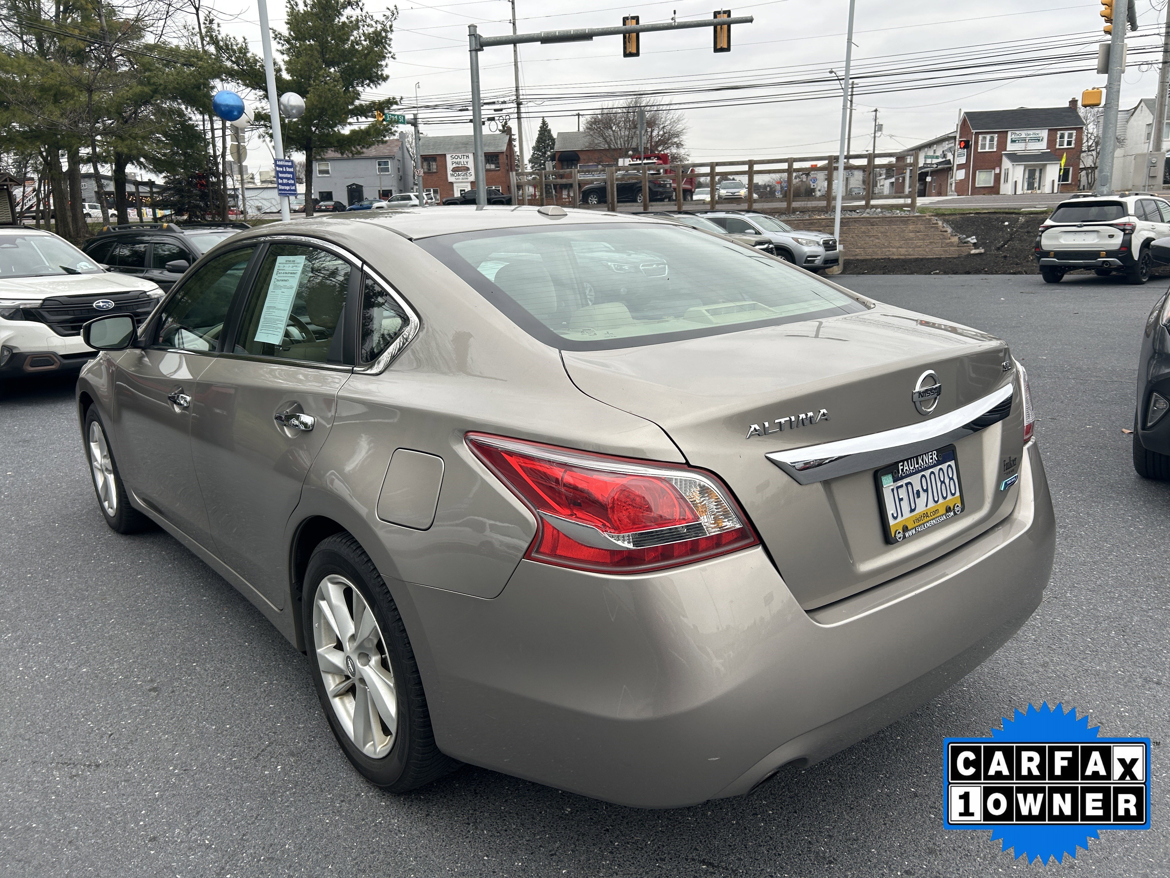 Used 2013 Nissan Altima 2.5 SL w/ Technology Pkg image 6