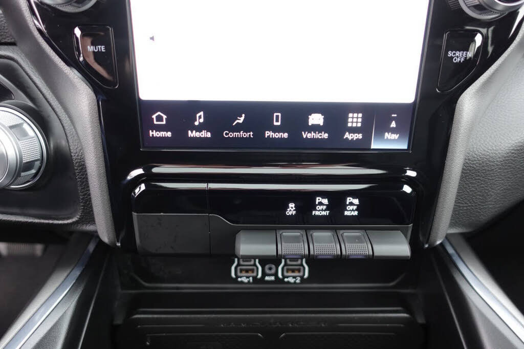 Used 2025 RAM 1500 Laramie w/ Sport Appearance Package AWD/4WD image 44