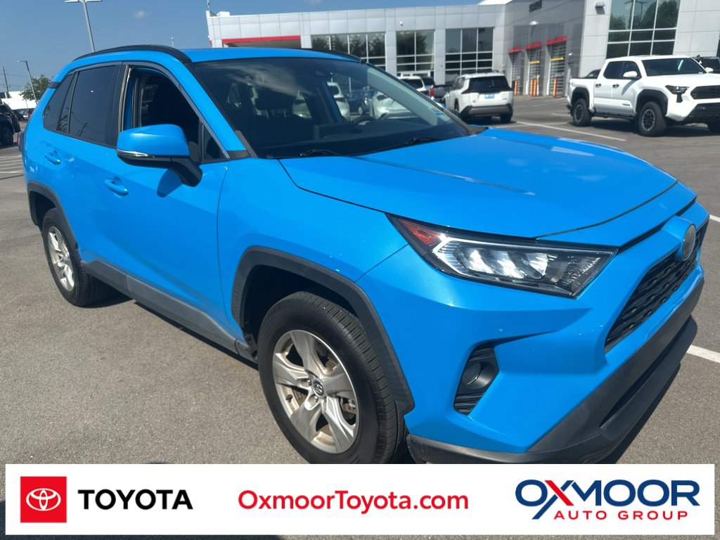 Used 2020 Toyota RAV4 XLE w/ Convenience Package FWD image 1