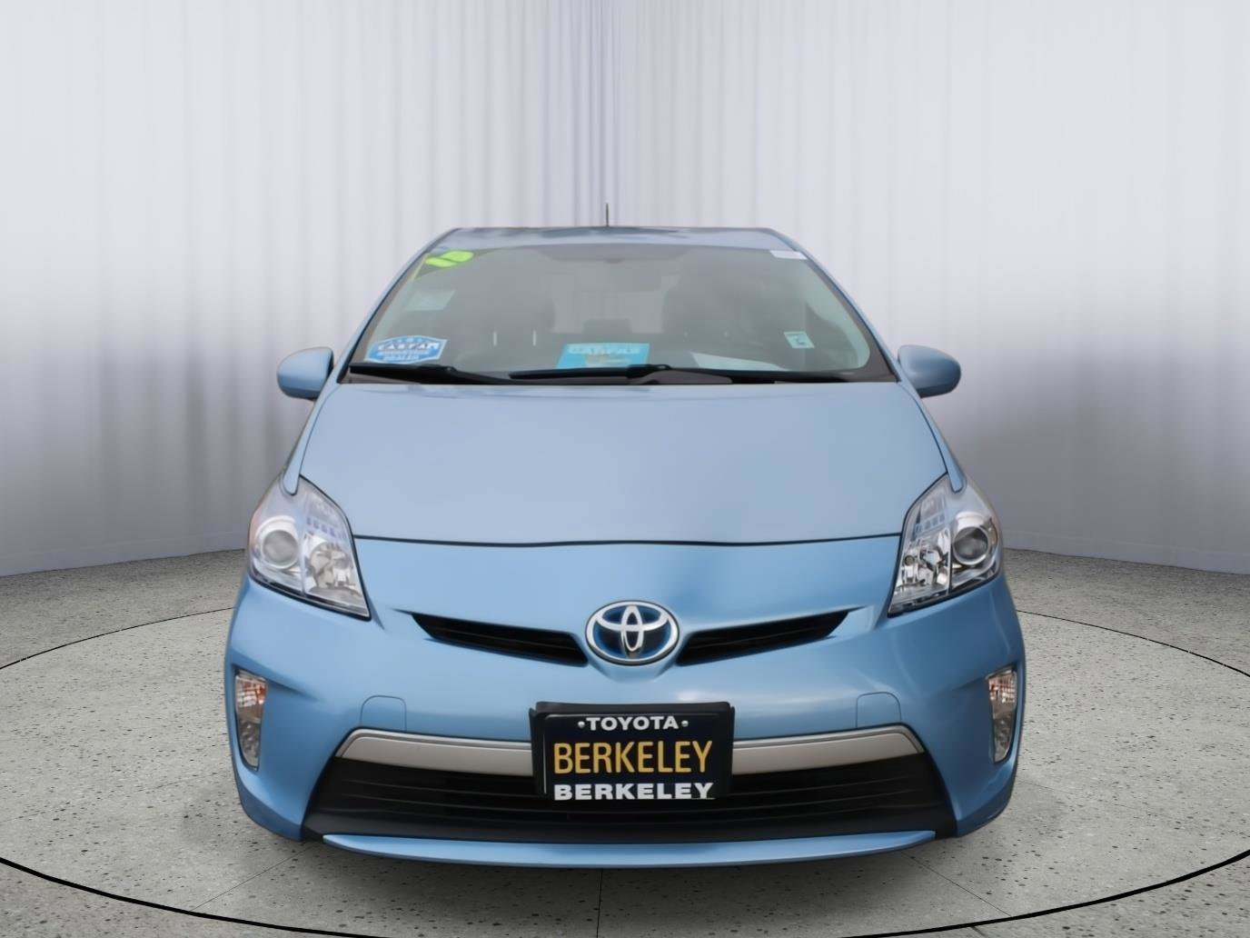 Used 2015 Toyota Prius Prime Advanced image 3