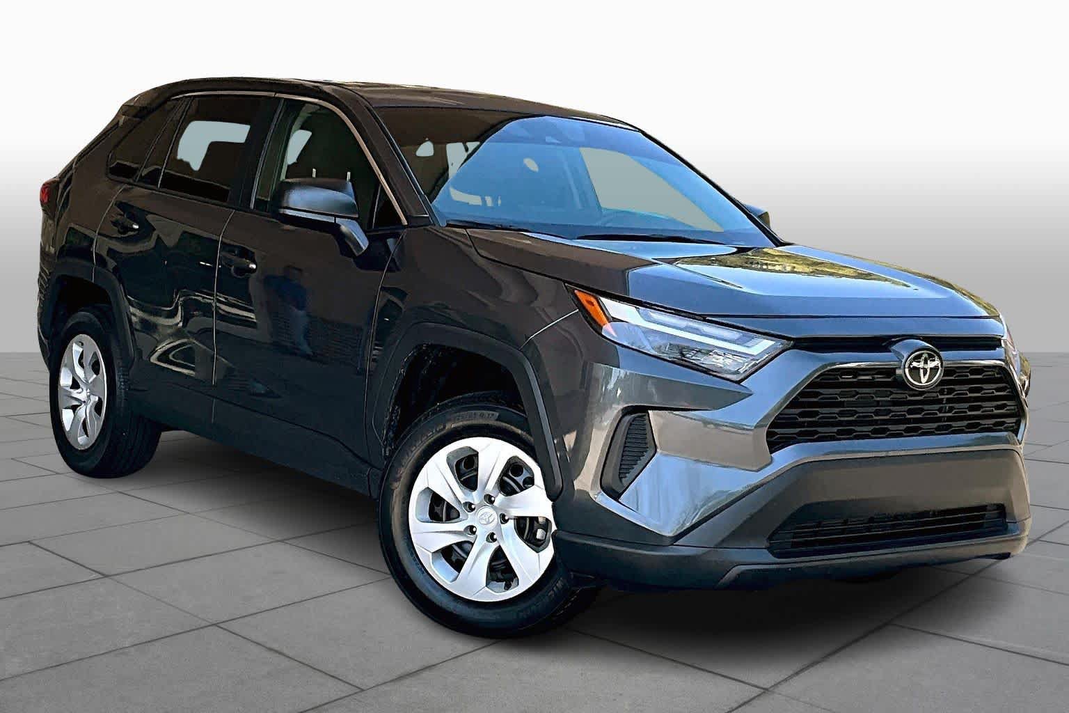 Certified 2025 Toyota RAV4 LE FWD image 4