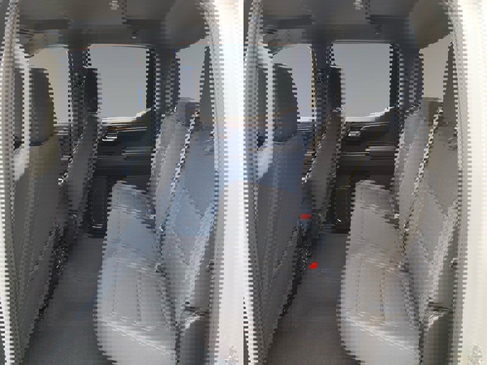 Used 2025 Chevrolet Silverado 1500 LT image 13