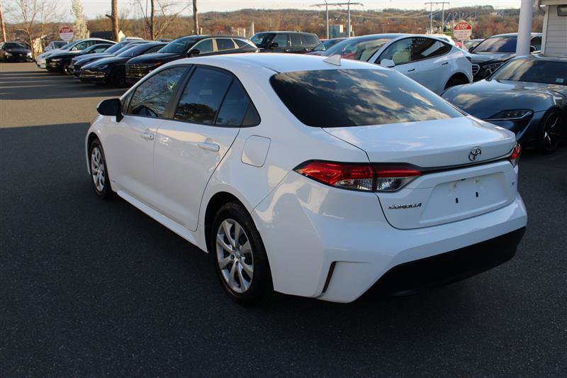 Used 2024 Toyota Corolla LE image 5