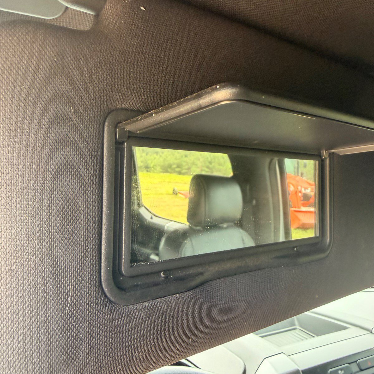 Used 2015 Ford F150 XLT w/ Equipment Group 301A Mid AWD/4WD image 17