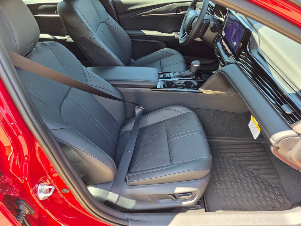 Used 2026 Toyota Camry XSE FWD image 37