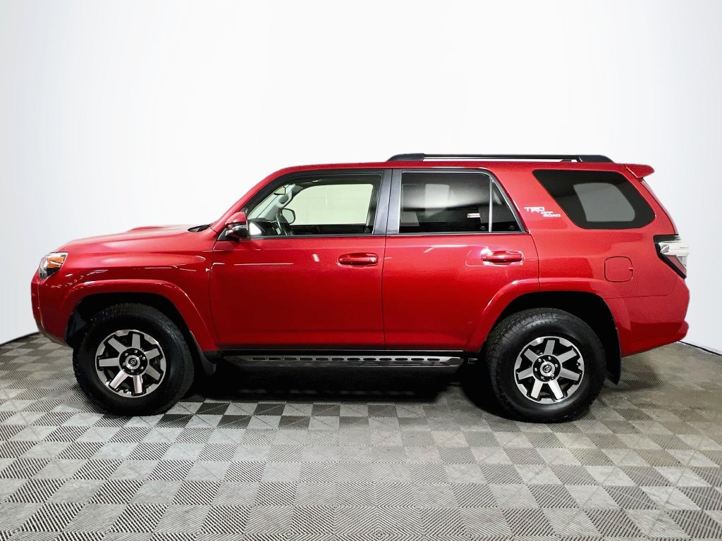 Certified 2020 Toyota 4Runner TRD Off-Road Premium w/ Moonroof Package AWD/4WD image 4