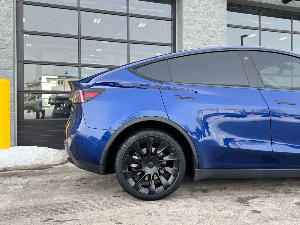 Used 2023 Tesla Model Y Long Range image 42