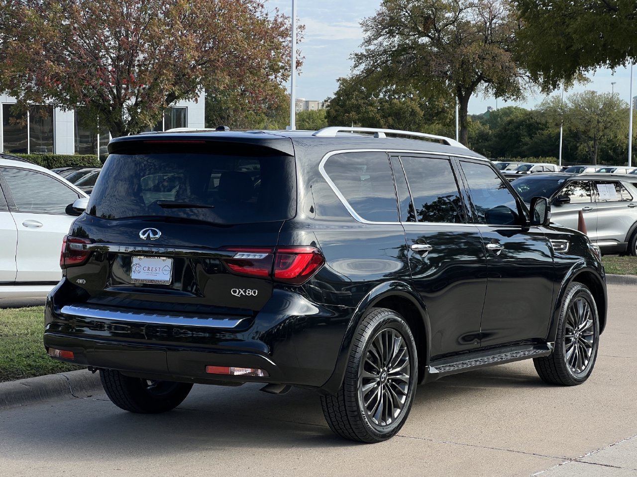 Used 2022 INFINITI QX80 Premium Select w/ Cargo Package AWD/4WD image 4