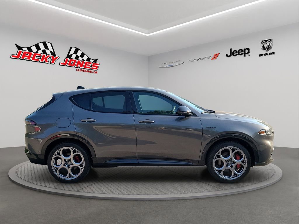 Used 2024 Alfa Romeo Tonale Veloce AWD/4WD image 8
