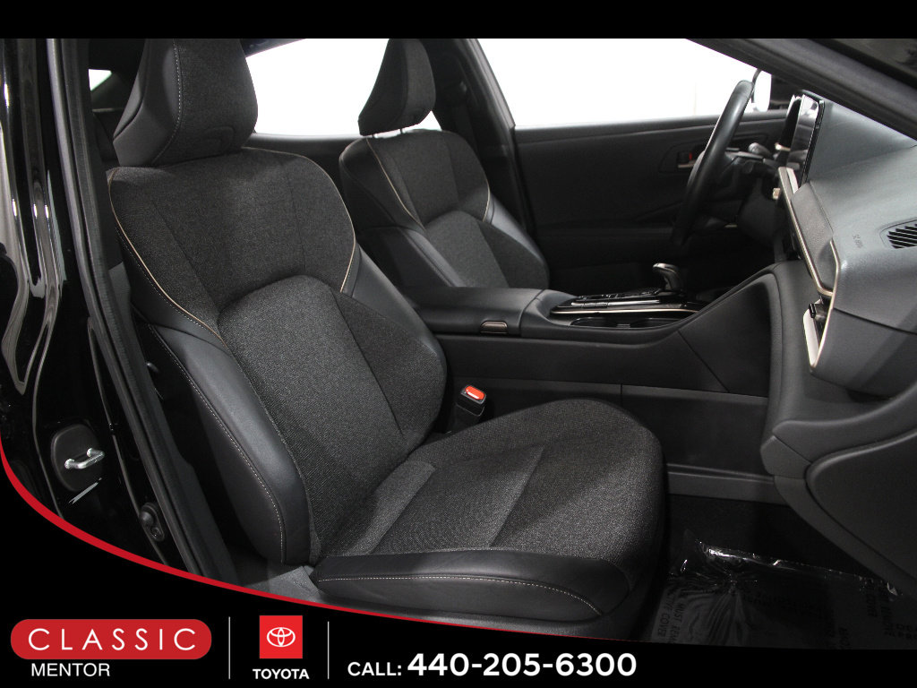 Certified 2024 Toyota Crown XLE AWD/4WD image 18