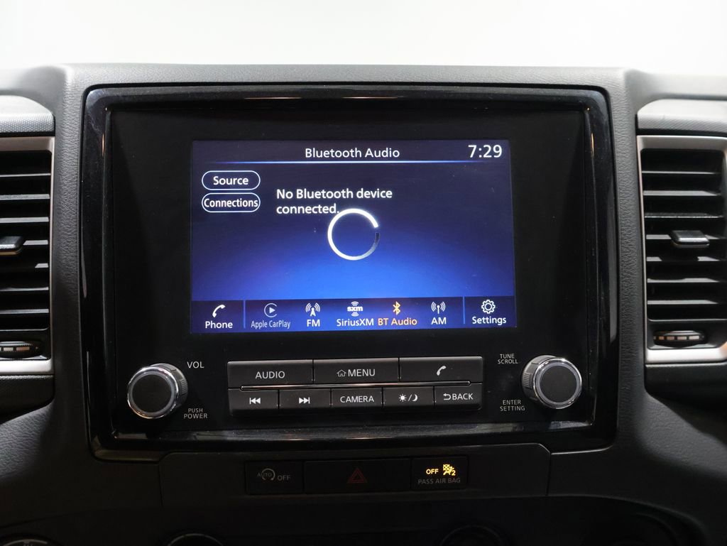 Used 2024 Nissan Frontier SV image 25