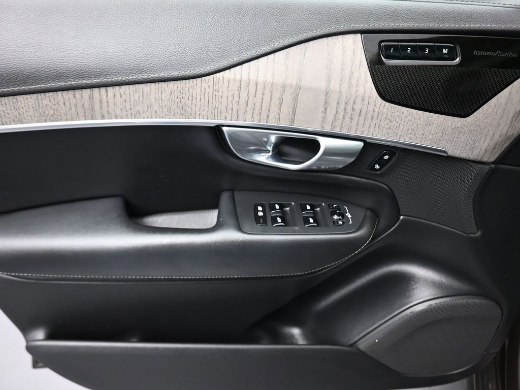 Used 2021 Volvo XC90 T6 Inscription image 10