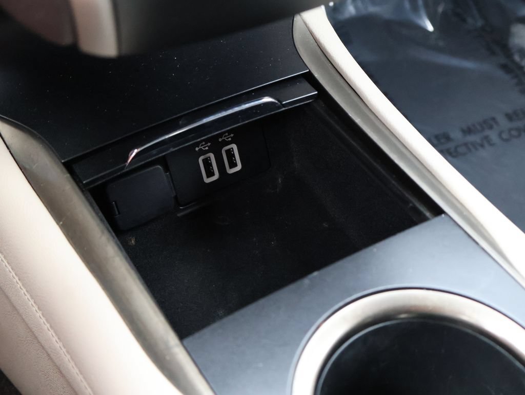 Used 2019 Lincoln MKC Select w/ Select Plus Package FWD image 38