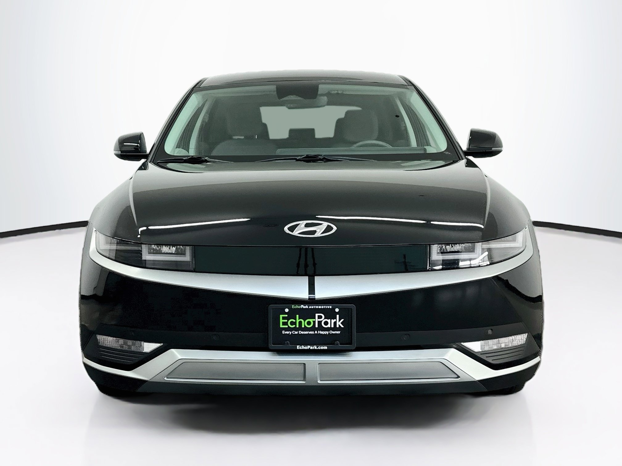 Used 2024 Hyundai Ioniq 5 SEL AWD/4WD image 2