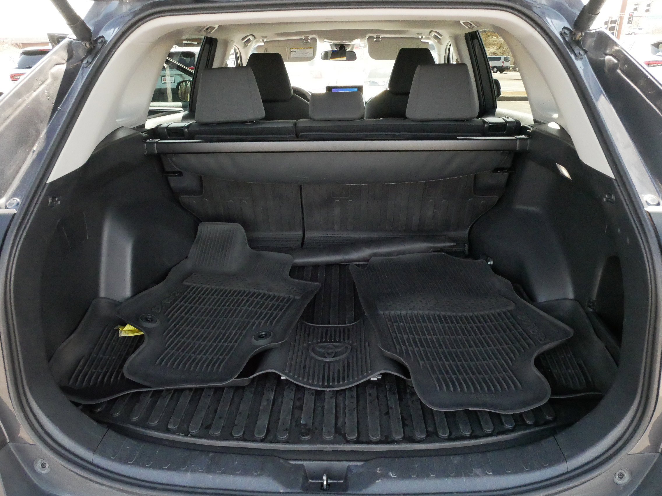 Certified 2024 Toyota RAV4 XLE AWD/4WD image 18