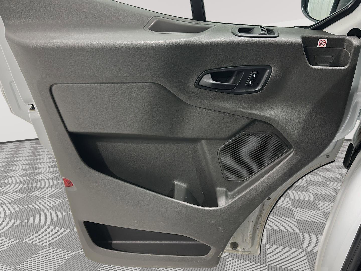 Used 2021 Ford Transit 350 XL image 17