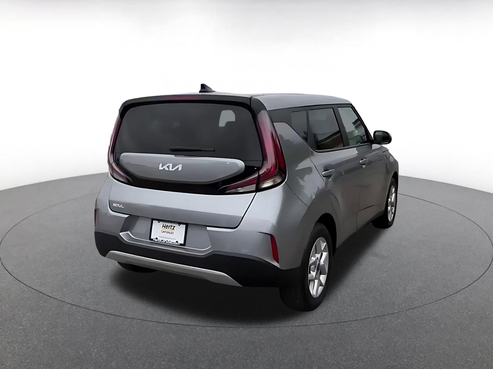 Used 2025 Kia Soul LX w/ LX Technology Package image 15