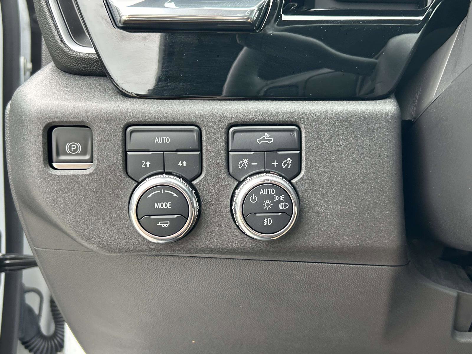 Used 2023 GMC Sierra 1500 Elevation AWD/4WD image 19
