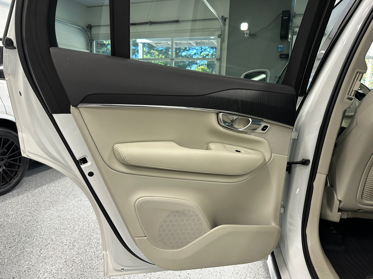 Used 2020 Volvo XC90 T5 Momentum image 20