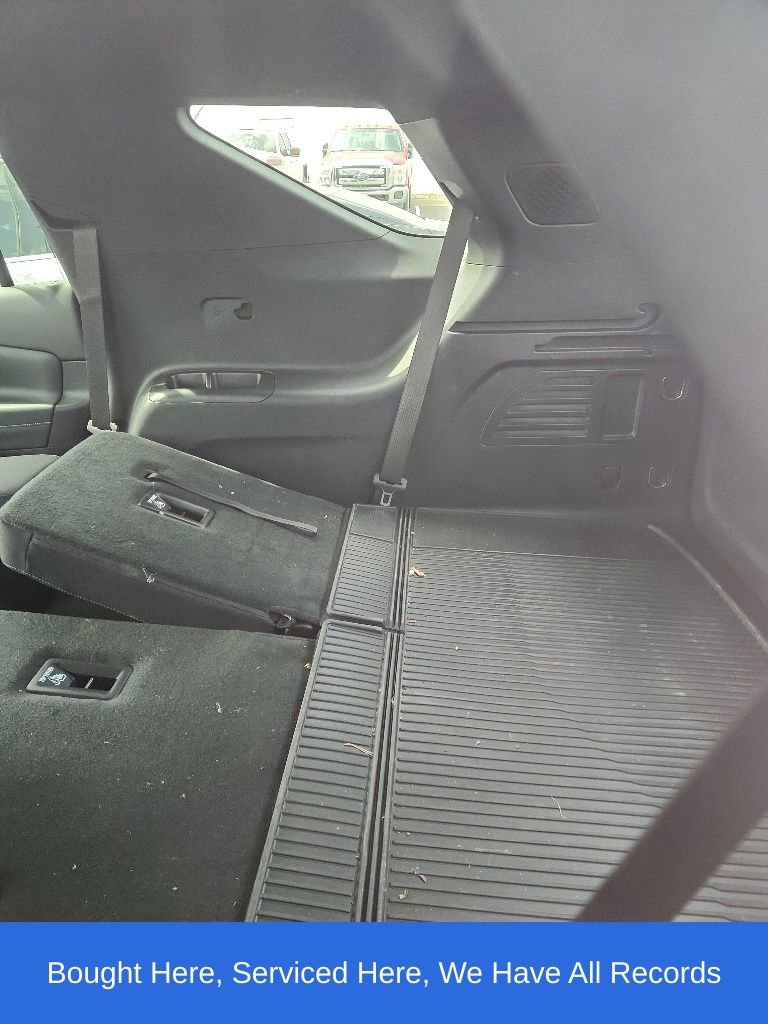 Used 2026 Chevrolet Traverse LT w/ Midnight/Sport Edition AWD/4WD image 11