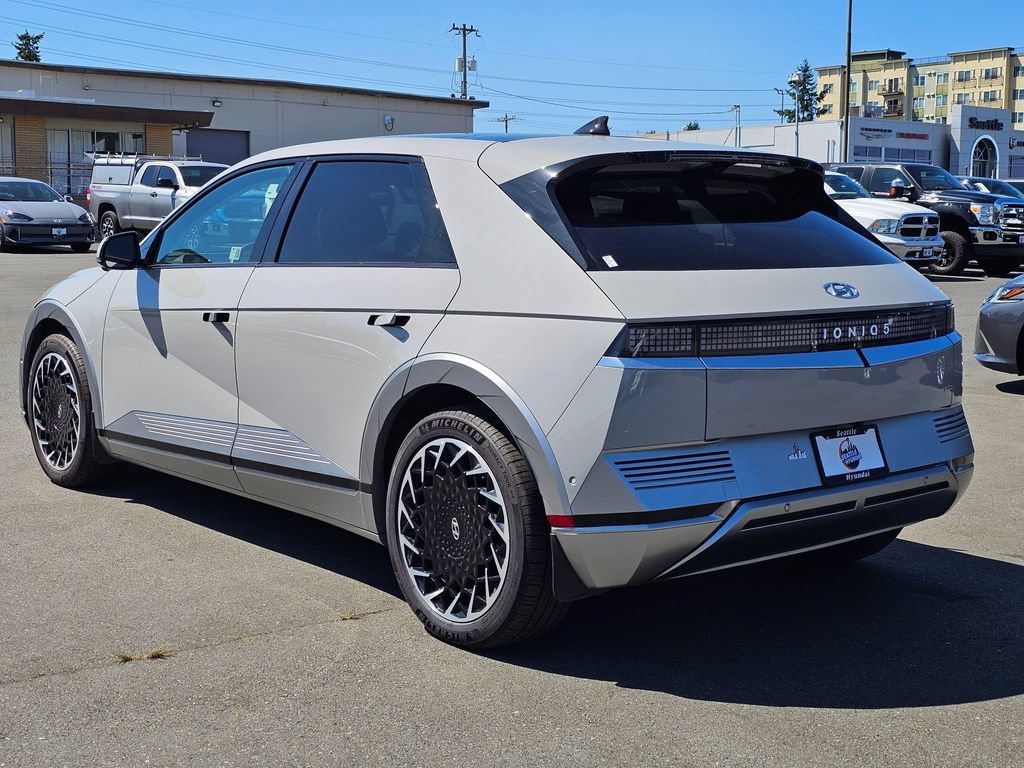 Used 2024 Hyundai Ioniq 5 Limited AWD/4WD image 5
