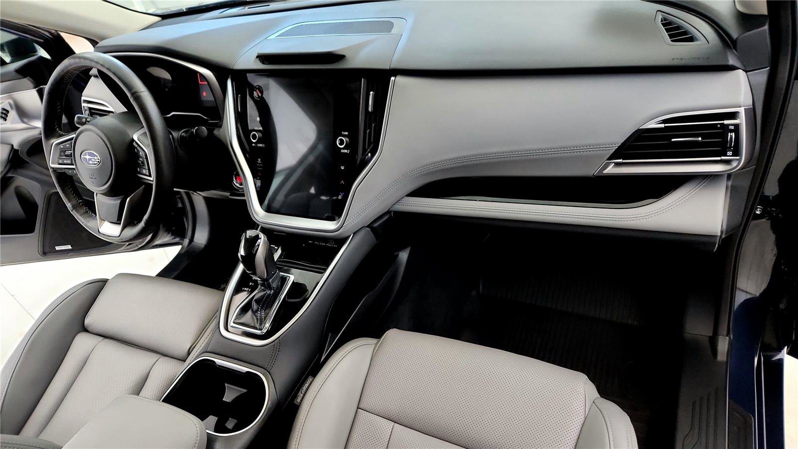 Used 2024 Subaru Legacy Limited image 16