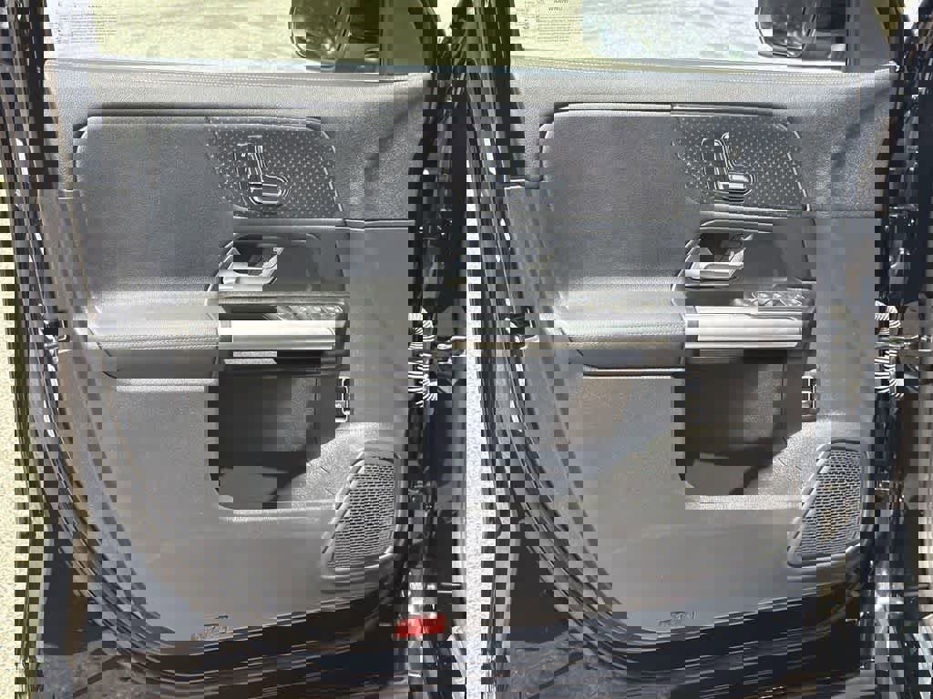 Used 2025 Mercedes-Benz GLA 250 4MATIC image 22