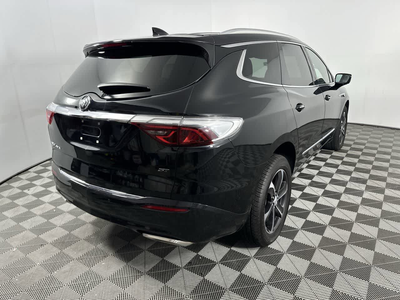 Used 2022 Buick Enclave Essence w/ Sport Touring Edition AWD/4WD image 8