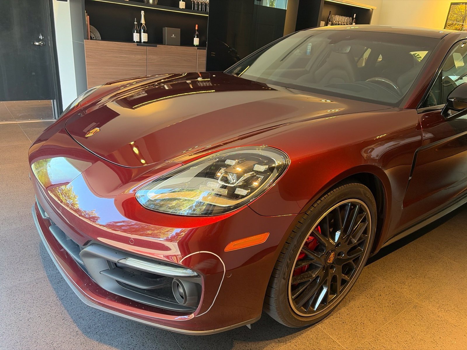 Used 2023 Porsche Panamera 4S w/ Premium Package AWD/4WD image 2