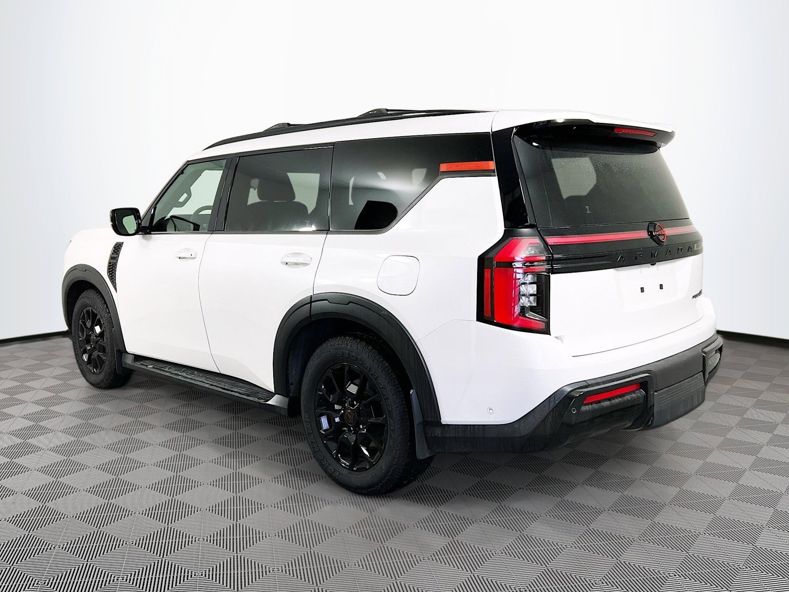New 2025 Nissan Armada PRO-4X AWD/4WD image 32