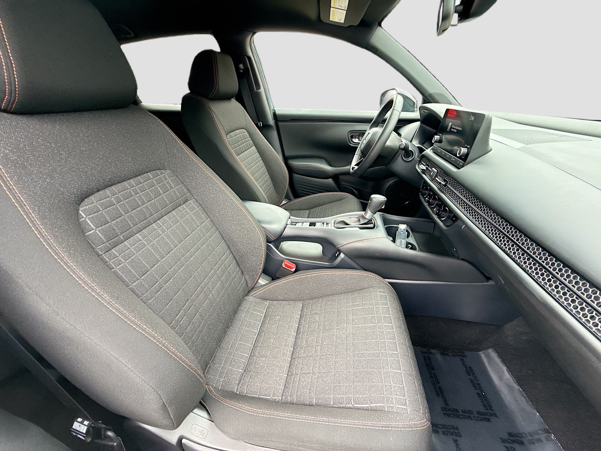 Certified 2025 Honda HR-V Sport image 30