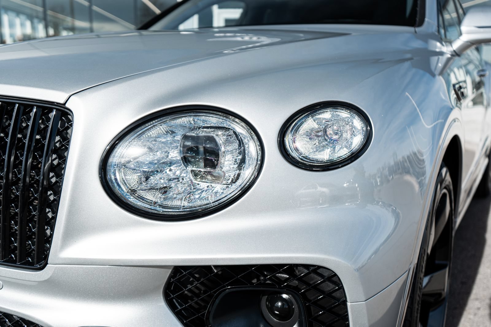Certified 2023 Bentley Bentayga Extended Wheelbase AWD/4WD image 22