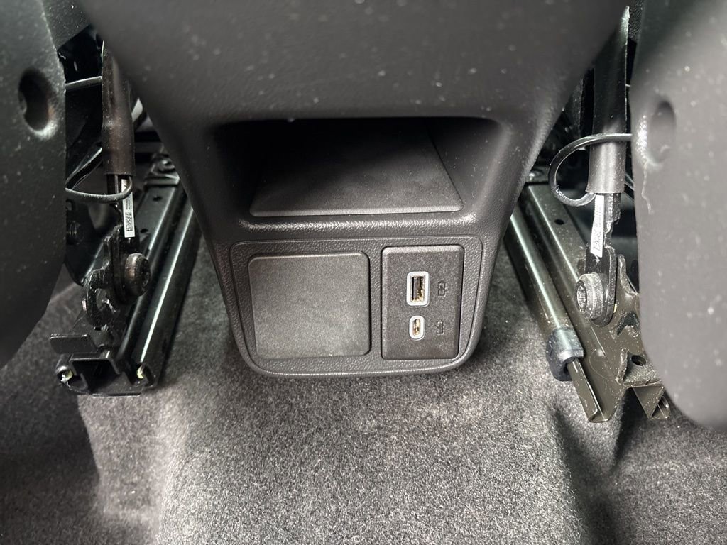 Used 2023 Buick Encore GX Preferred w/ Cold Weather Comfort Package image 36