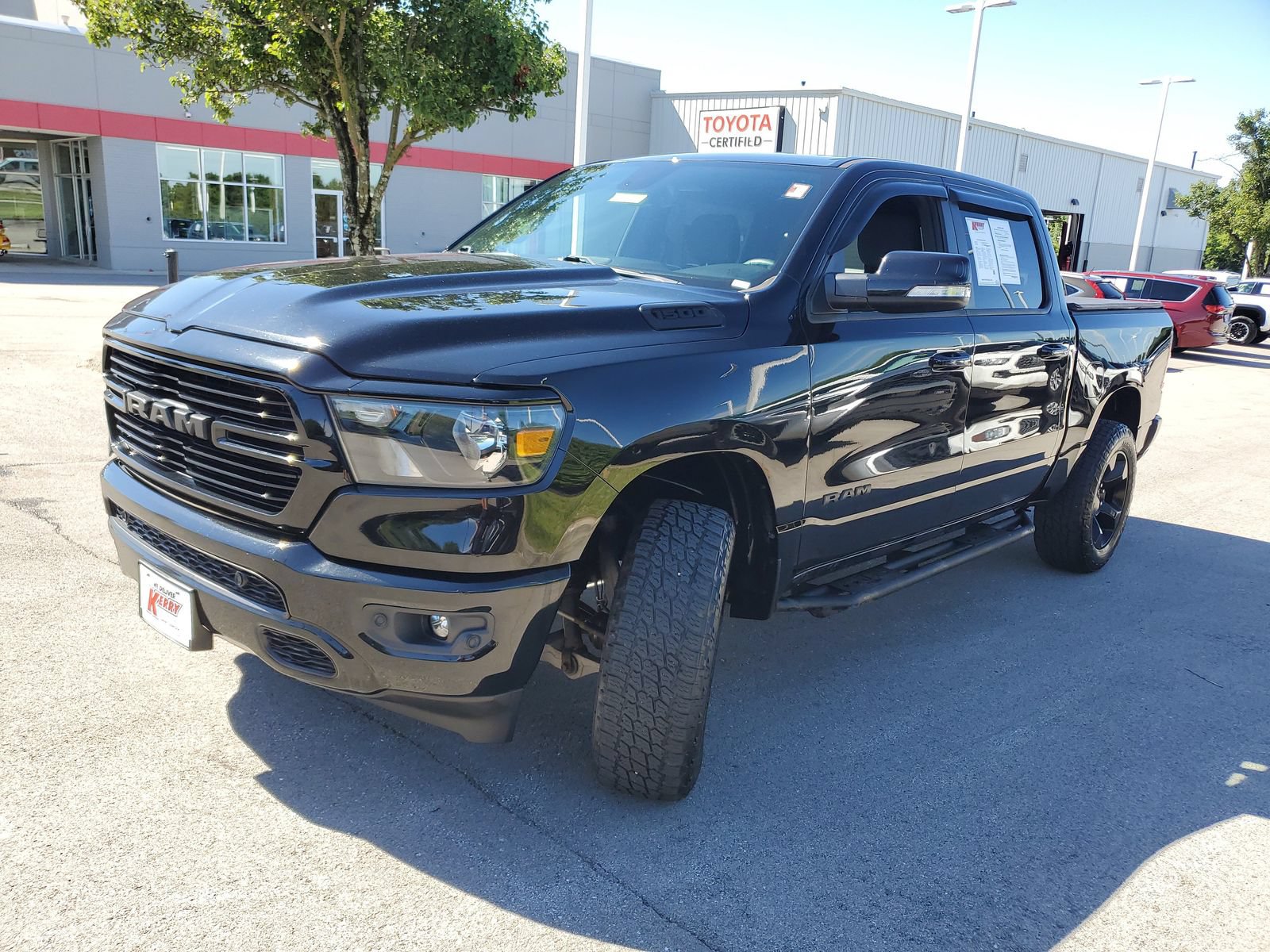 Used 2019 RAM 1500 Big Horn AWD/4WD image 2