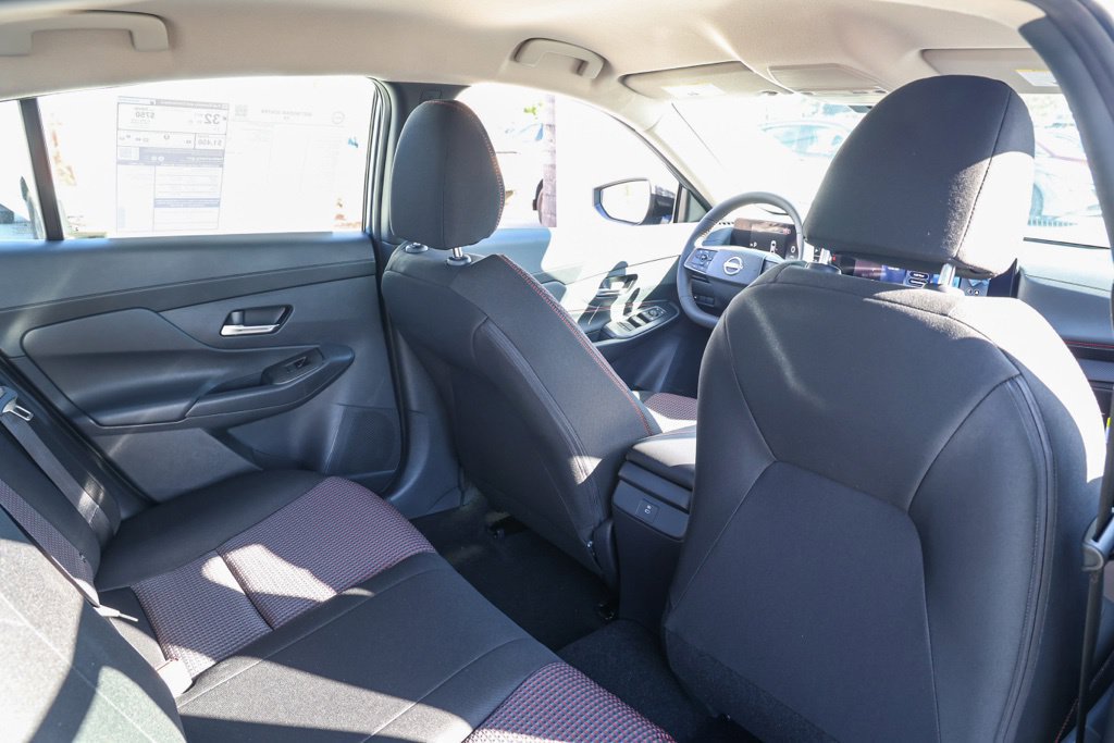 New 2027 Nissan Sentra SR FWD image 17