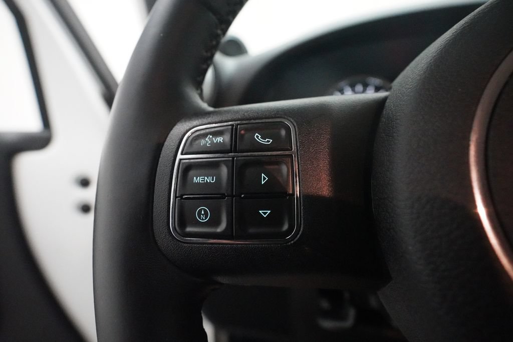 Used 2012 Jeep Wrangler Sahara w/ Connectivity Group AWD/4WD image 17